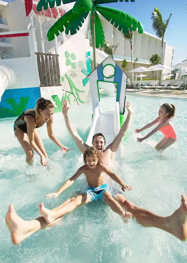 Resort Family Selection At Grand Palladium Select Costa Mujeres Cancun